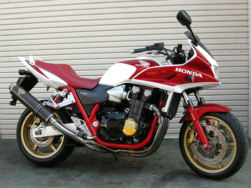 ホンダ CB1300スーパーボルドール