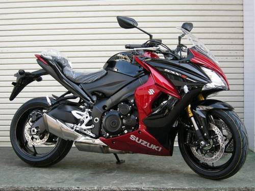 スズキ GSX-S1000F