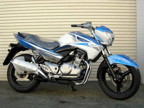スズキ GSR250