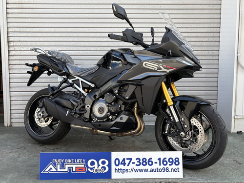 スズキ GSX-S1000GX (185.7万円)